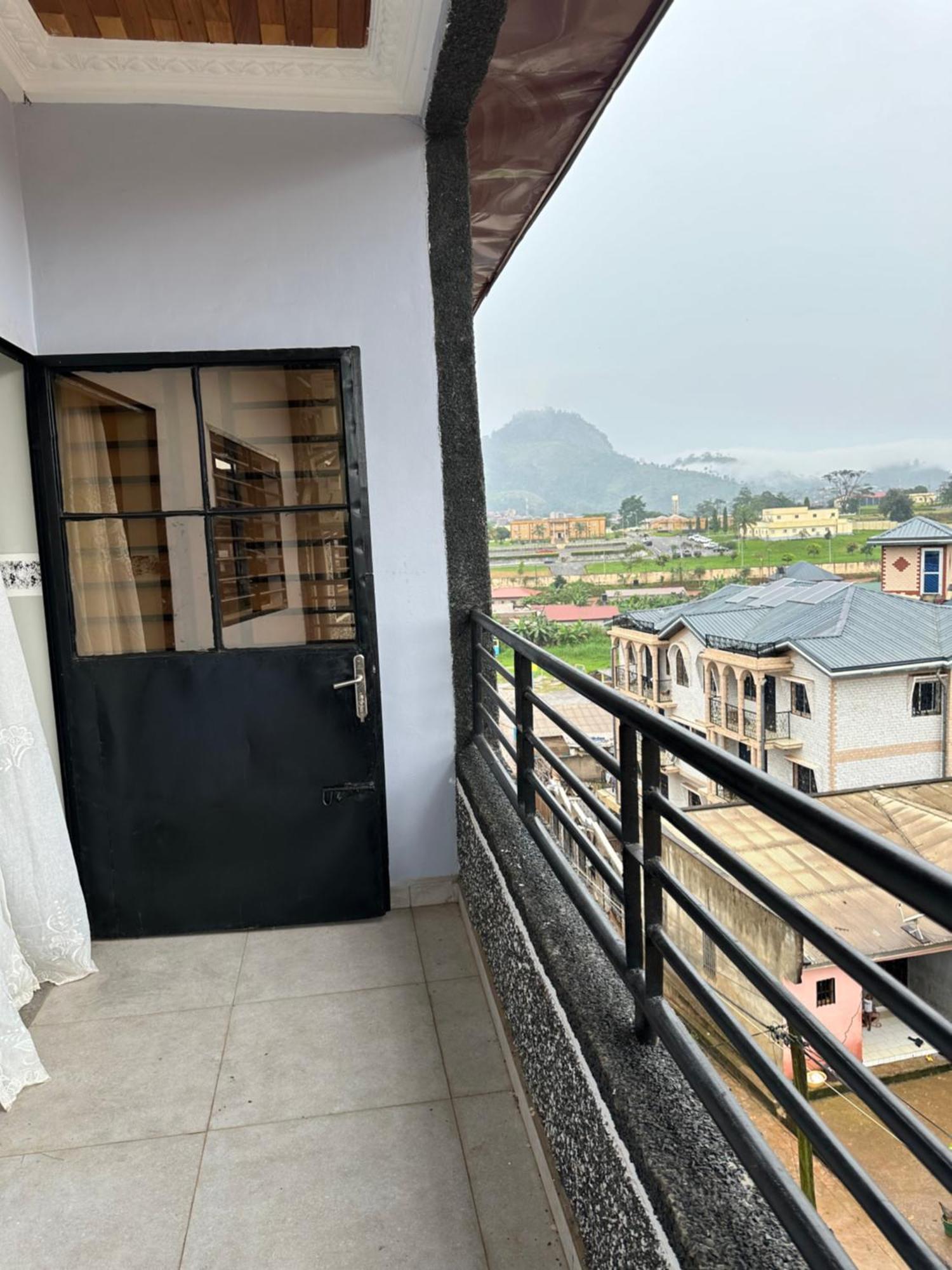 Residence Timo Yaoundé Exterior foto